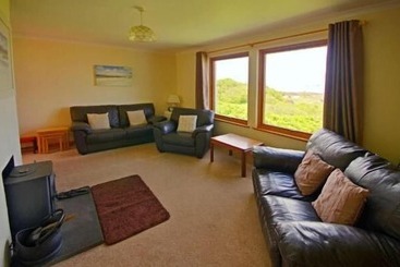 Сельский дом Steading Holidays   Eilean Feoir