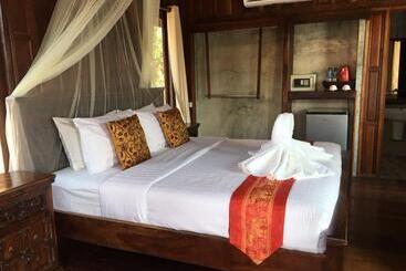 فندق Tara Beach Resort Udonthani