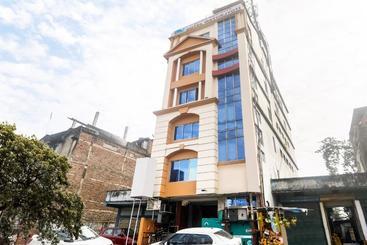 בית מלון כפרי Oyo 64911  Mayurjyoti