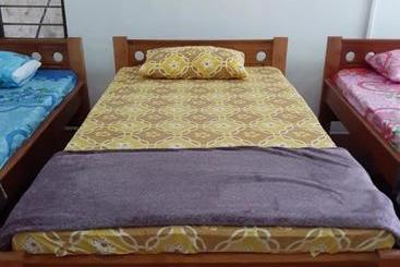 Mamdali Hostel
