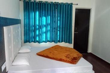 پانسیون Jagdarshan Guest House