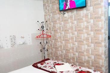 تختخواب و صبحانه Nhà Nghỉ Xuân Lan Cần Thơ
