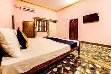 هتل Spot On 63858 Jay Gurudev Homestay