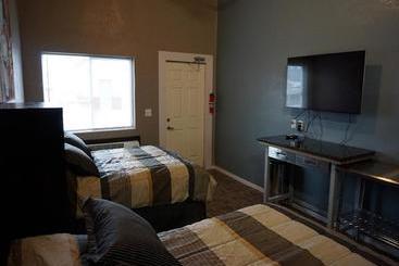 هتل Riverfront Studio Suites