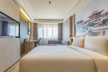 هتل Atour  Kaifeng Qing Ming Shang He Yuan