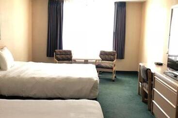 Отель Shilo Inn Mammoth Lakes