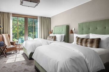 Отель The Rusty Parrot Lodge And Spa