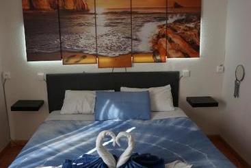 هاستل Guesthouse Namaste Central Rooms Valencia  Adults Only