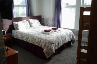 The Mount View Hotel, Bed & Breakfast