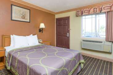 Motel Super 8 By Wyndham Azusa