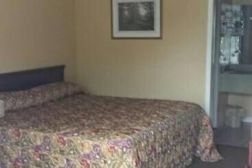 Sunbelt Lodge Motel