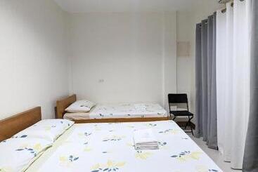 Albergue Charlina Inn Panglao