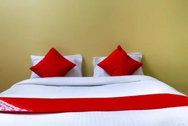 هتل Oyo 66633 Maitri Cottage