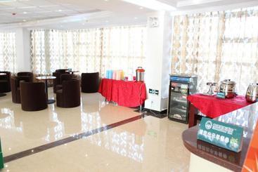 هتل Shell Chengde Longhua County Xingzhou Road