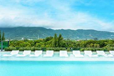 فندق Hilton Garden Inn Phuket, Thailand