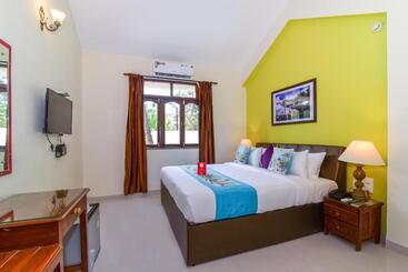 Отель Meadow View Resort