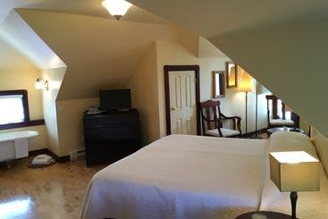 تختخواب و صبحانه Auberge Au Bois Dormant Inn