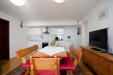 Apartment Draga