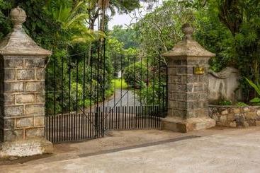 پانسیون The Kandy House