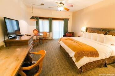 בית מלון כפרי Table Mountain Inn