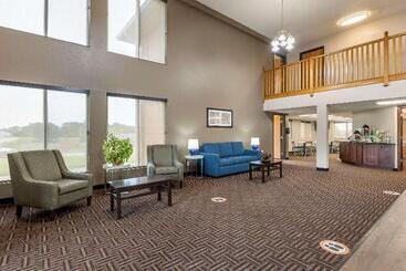 فندق على الطريق Quality Inn