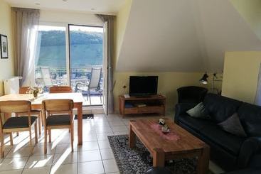 ツーリストアパートメント Ferienwohnung Panoramablick