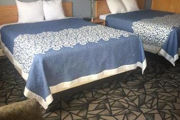 هتل Tomahawk Motor Lodge