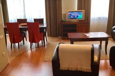 Arcada Apartments