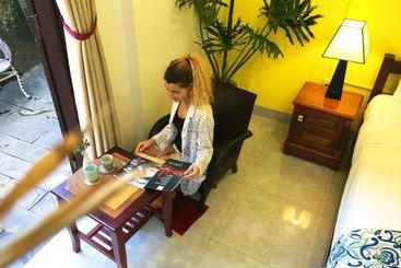 پانسیون Friendlee House