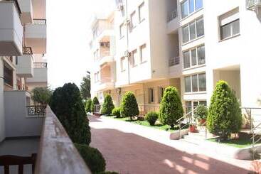 آپارتمانهای توریستها Helpet Residence