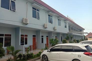 هتل Oyo 3277 Inayah Pkpri