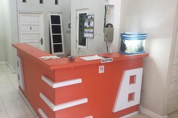 هتل Oyo 3304 Garuda Guest House