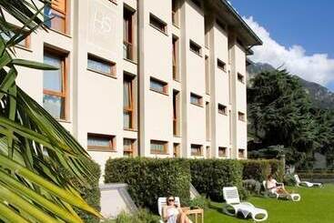 ホテル Albergo Sorriso