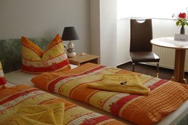 Sunny Apartment In Kühlungsborn Near Seabeach