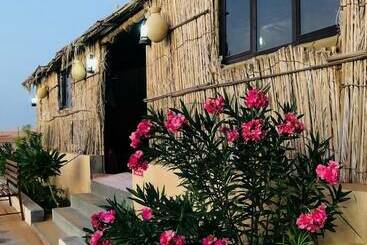 هتل Wahiba Bedouin Rustic Camp