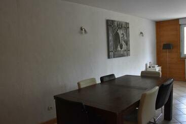 Spacious Apartment In Sallanches Near Ski Area