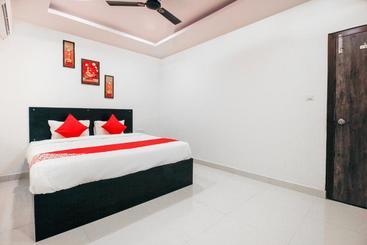 هتل Oyo 69411  Mega Mak International