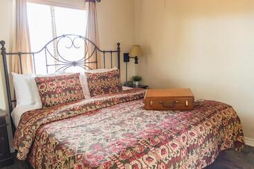 ホテル Vineyard Court Designer Suites