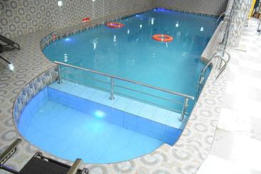 هتل Manuex Place