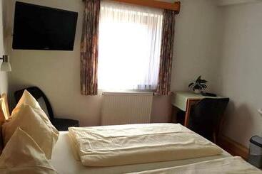 فندق صغير Garni Edelweiß