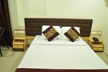 هتل Bhumi Residency