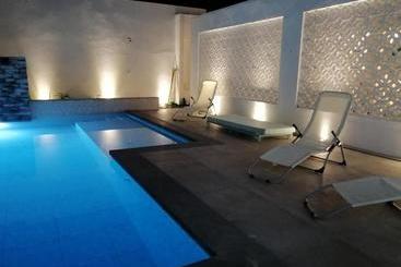 پانسیون Casa Celeste Honda