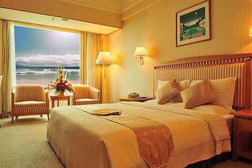 Harbourview Hotel & Resort