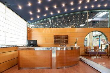 Hotel Exe Area Central