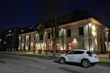 Central Hotel Radviliškis