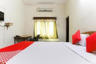 هتل Oyo 49388 Sanctuary Residencies