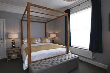 هتل Littleton Lodge