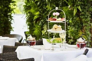 Hotel The Montague On The Gardens