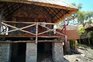 هتل Mophy  Budget  Safari  Lagoon  Camp