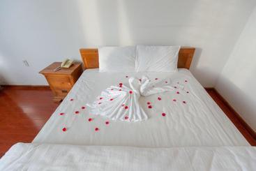 هتل Pi Hostel Dalat